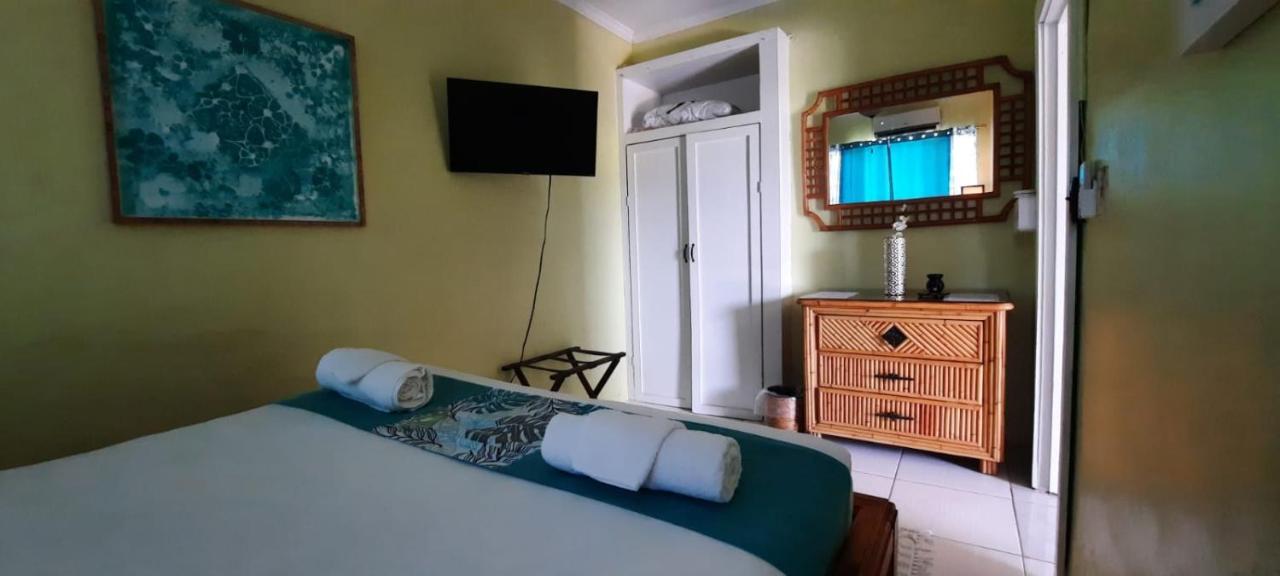 Hotel Eastwood Escape Nassau Esterno foto